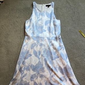 Banana Republic Blue and White Floral Dress Size 6